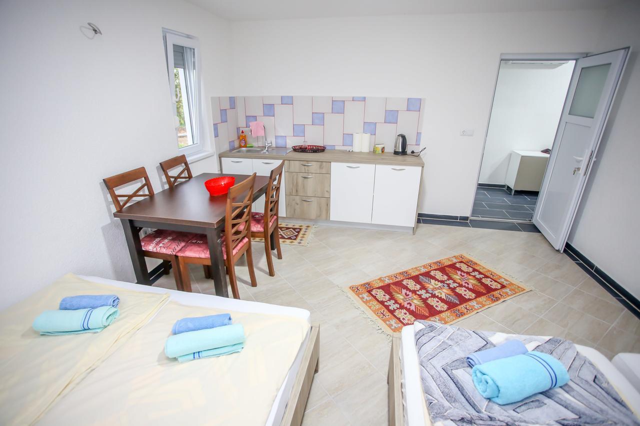Apartments River Una 3 Бихач Экстерьер фото